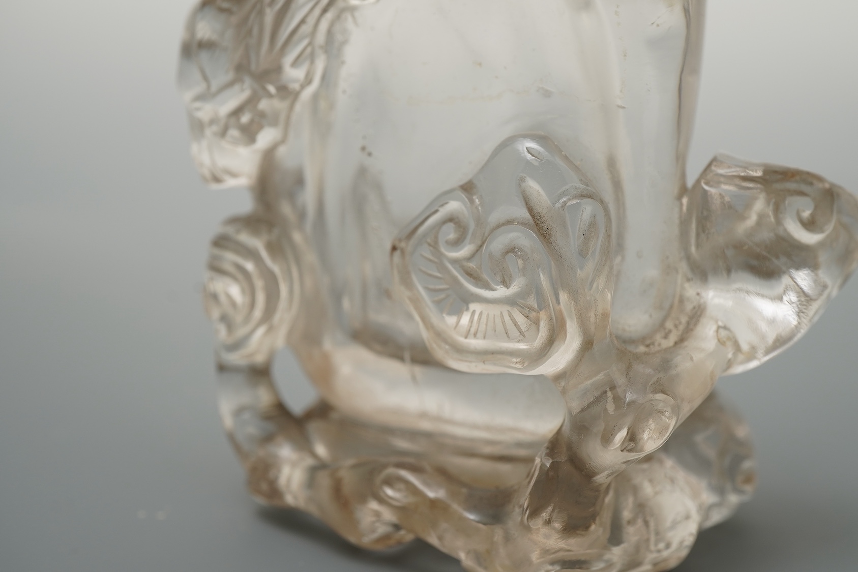 A Chinese rock crystal small vase and cover, 18th/19th century